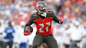 Bucs-Ronald-Jones-Running-For-Bucs